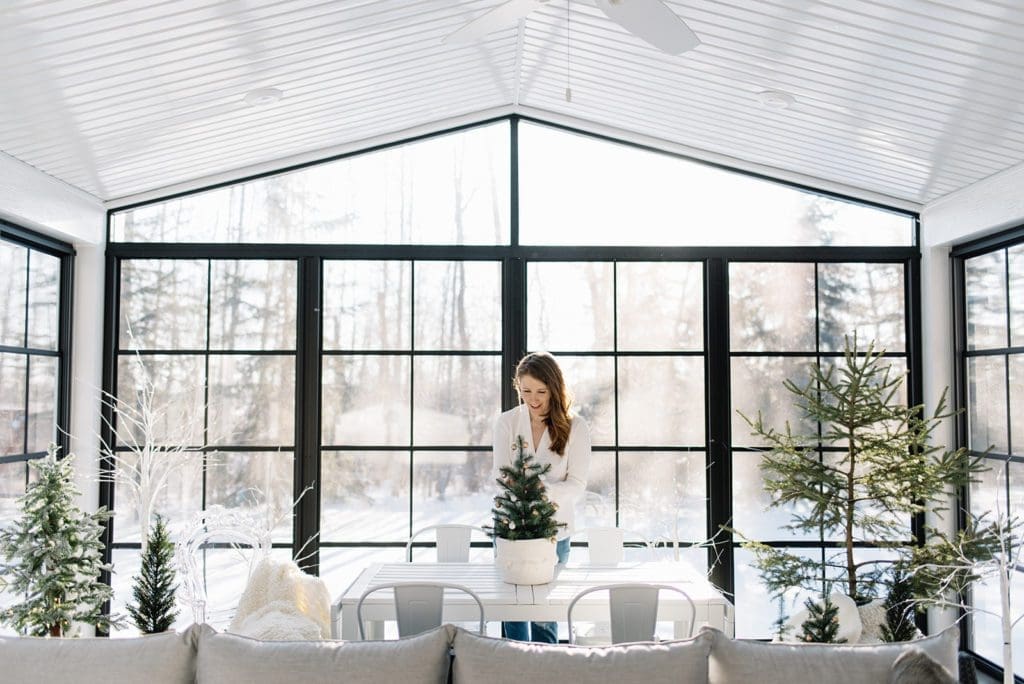 A winter wonderland in this outdoor space by The Ginger Home
