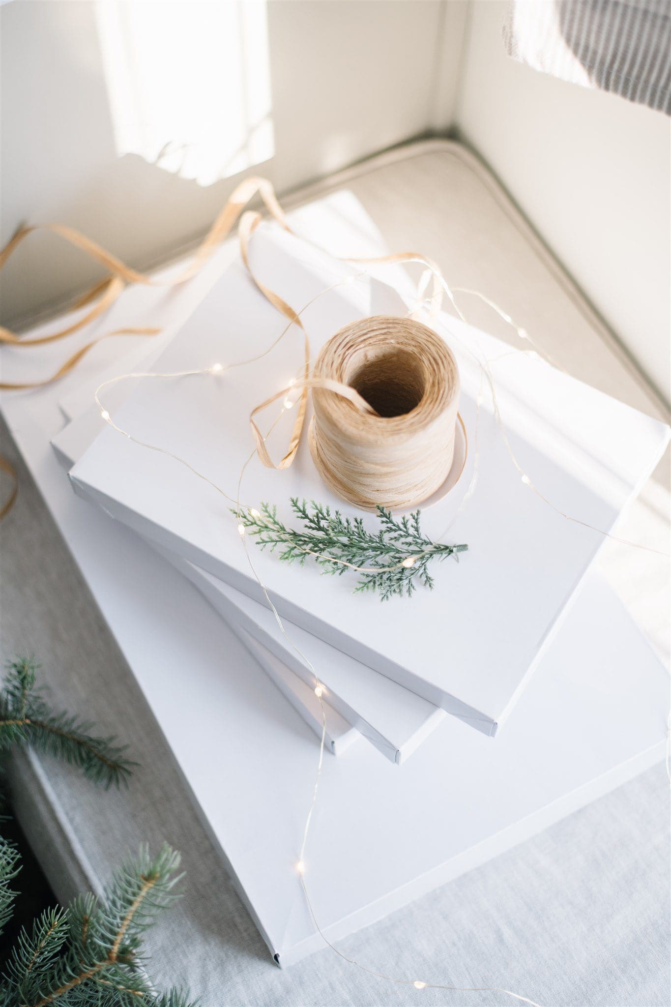 plain white gift boxes